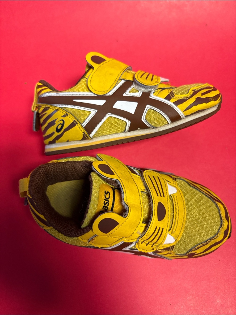 Lot of 2 Baby Shoes
Mickey Mouse Adidas
Tiger ASICS - Picture 5 of 7